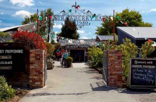 Tamahere House | Gardeners' Cottage