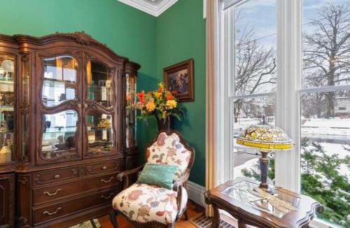 Oswego Bed & Breakfast | Gardenia Suite - The Belvedere Inn