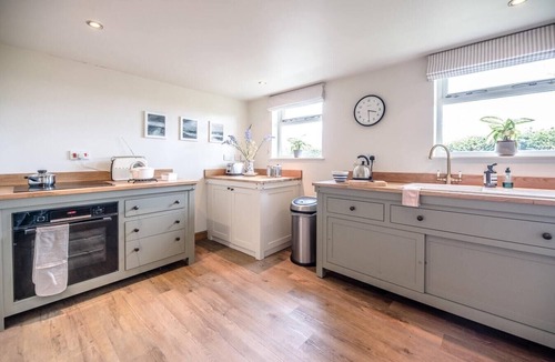 Eye House | Gardiners Cottage Barn