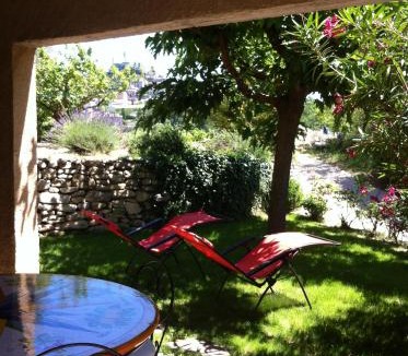 Bonnieux House | Gardiole