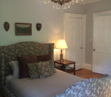 Troy Bed & Breakfast | Gardner Farm Inn