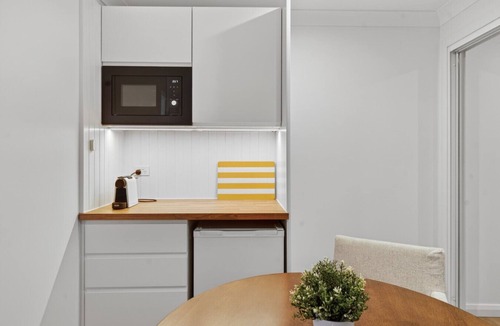 Forestville Apartment | Garigal Studio 1br Unit with Pool Access