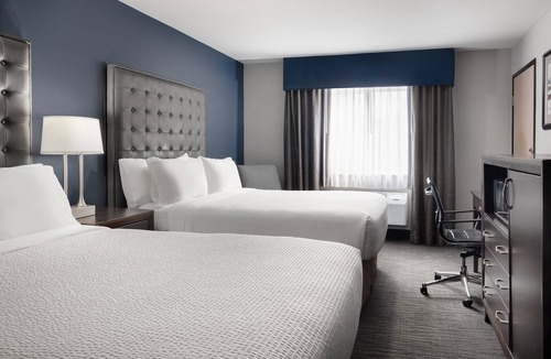 Auburn Hotel | Garner Auburn - Seattle by IHG