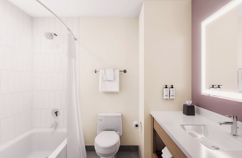 Brookings Hotel | Garner Hotel Brookings by IHG