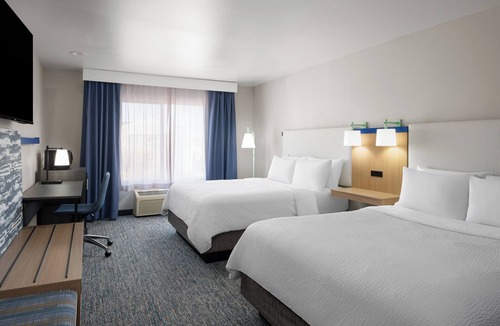 Brookings Hotel | Garner Hotel Brookings by IHG