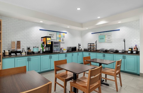 Madison Hotel | Garner Hotel Madison Huntsville Airport by IHG