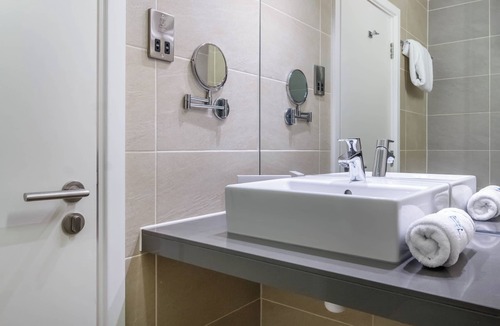 Samlesbury Hotel | Garner Hotel Preston Samlesbury by IHG