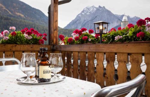 Engadin Scoul Hotel | Garni Alpenrose - Grusaida