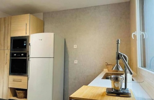 Arantzazu Apartment | Garoa, Spacious and bright apartment