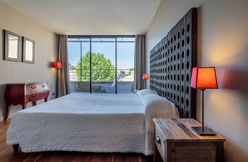 Pezenas Hotel | Garrigae Distillerie de Pézenas