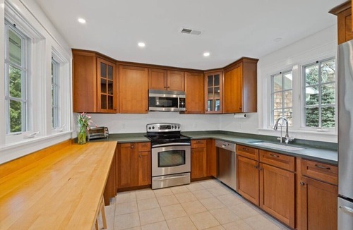 Garrison House | Garrison Retreat | Trails & Stream