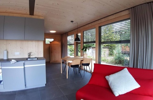 Arbon House | Gartenbungalow 2 - 3 Personen by Interhome