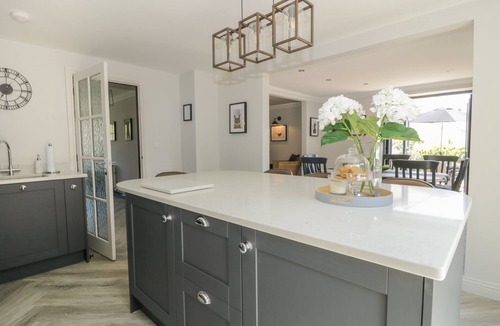 Appleby-in-Westmorland Cottage | GARTH END, pet friendly, with open fire in Appleby-In-Westmorland