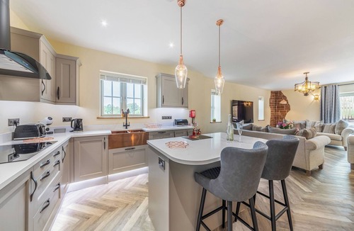 Wing Cottage | Garth House - Peel Castle