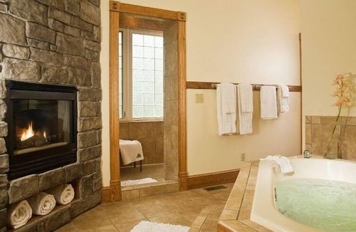 Hannibal Bed & Breakfast | Garth Woodside Mansion B&B
