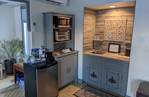 Wolfville Condo | Gaspereau Suite -Jacuzzi, KngBd, DT