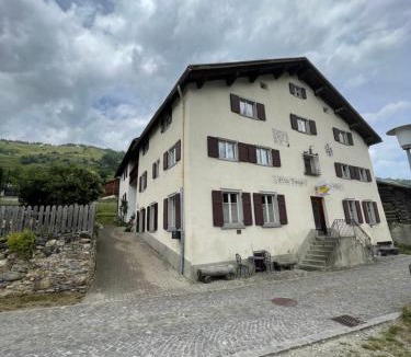 Zillis Bed & Breakfast | Gasthaus Beverin