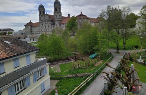 Einsiedeln Hotel | Gasthaus Meinradsberg