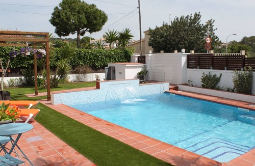 El Vendrell House | Gasthaus Villa Habana by Interhome