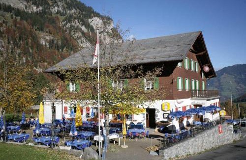 Busserach Hotel | Gasthaus Waldhaus