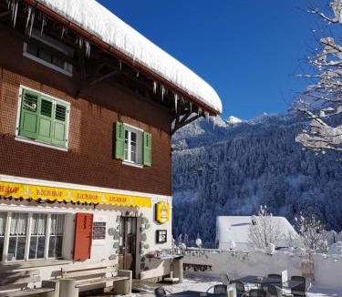 Busserach Hotel | Gasthaus Waldhaus