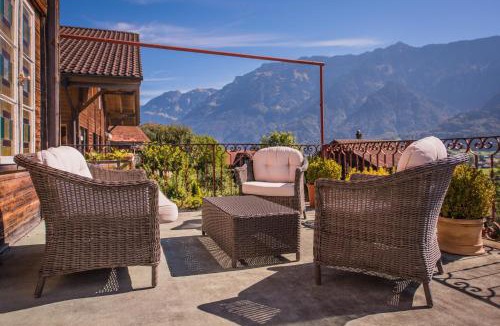 Goldswil Hotel | Gasthof Schoenegg B&B