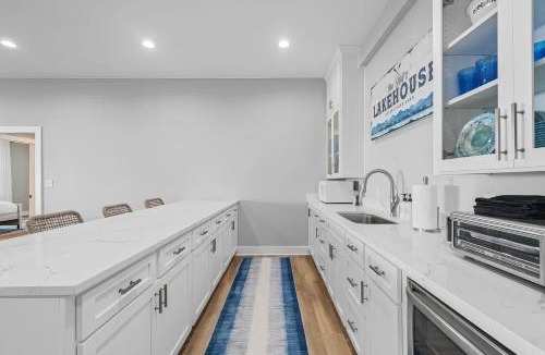 Littleton House | Gaston Shores - Boat Dock, Lake Access & Hot Tub