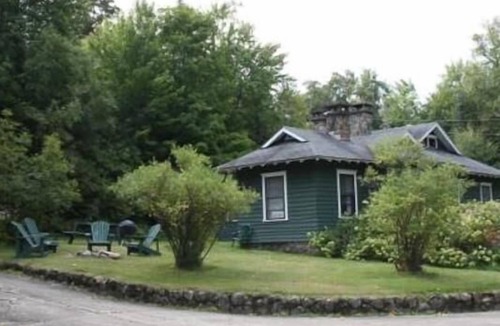 Meacham Cottage | Gate Cottage at Pet Friendly