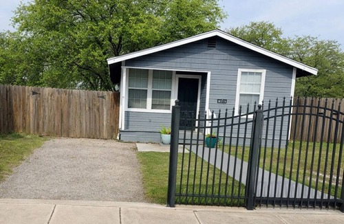 Eastside Promise Neighborhood House | Gated 2BR Near Downtown – Game Room and Rollaway Twin – Sleeps 5