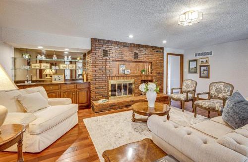 De Soto House | Gated 35-Acre De Soto Estate: Pool, Lake & Patio!