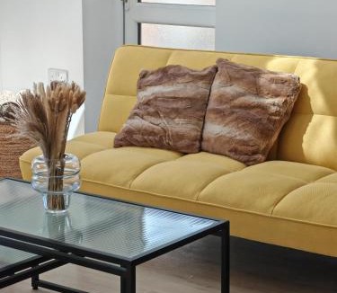 Patchway House | Gated 4 Guests House Free Parking