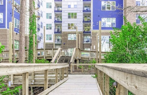 Durham Apartment | Gated Community Close to Everything