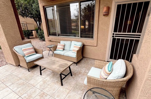 Alta Mesa Condo | Gated Community: Split floor plan, Pool, Spa, BBQ