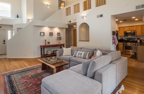 Taylor Ranch House | Gated Getaway