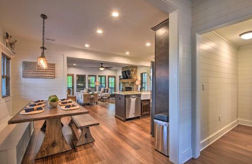 Glenville House | Gated Glenville Cottage Hike, Fish, and Golf!