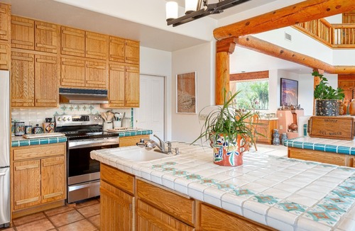 Oak Creek House | Gated Historic Estate Pool, Spa & Artifacts