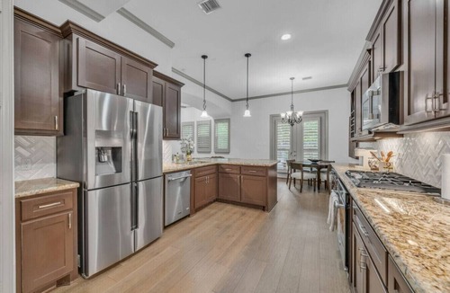 Grogan's Mill House | Gated Luxury Haven with Pool - The Woodlands, TX