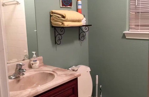 McNair Condo | Gated Spacious 3BR 2BA Special Rate 28+ day stays