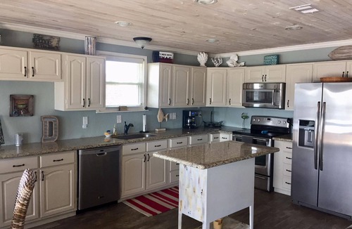 Jamaica Beach House | Gated Top and Bottom Deck Safe Children 3BR On Bay Canal Great Fishing !