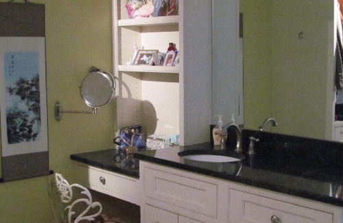 New Paltz Bed & Breakfast | Gatehouse Gardens - 3 Room Suite