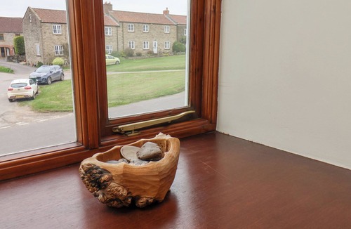 Newton-on-Rawcliffe Cottage | Gateside