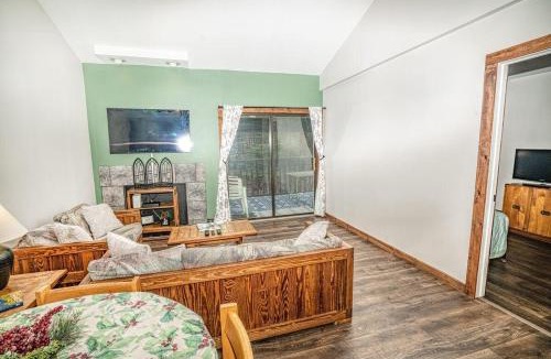 Mendon House | Gateway Condo A25