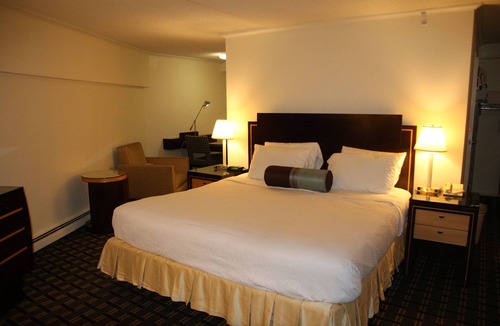 Bedford Hotel | Gateway for weekend and enjoy our pool