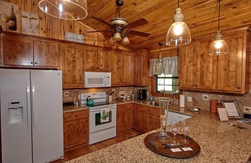 Fredericksburg House | Gateway Gathering - Cabin
