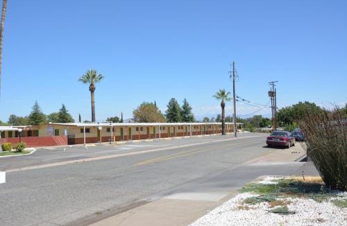 Red Bluff Hotel | Gateway Inn