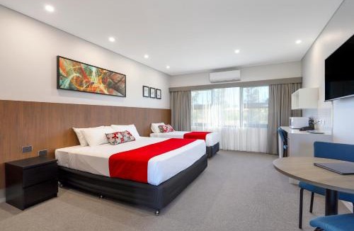 Vineyard Hotel | Gateway Motel