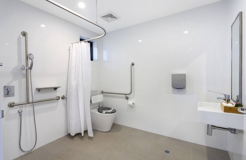 Vineyard Hotel | Gateway Motel