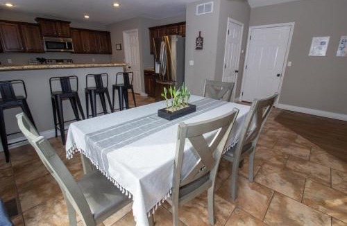 St. Robert House | Gateway Retreat 27 miles to Fort Leonard Wood