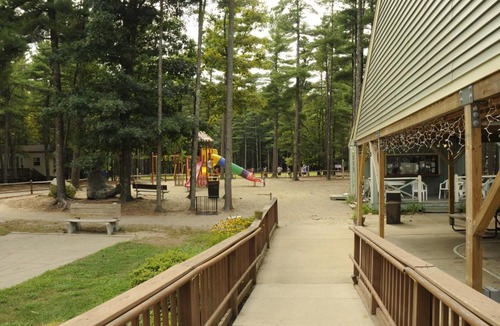 Rochester Resort | Gateway to Cape Cod Vacation Cottage 12