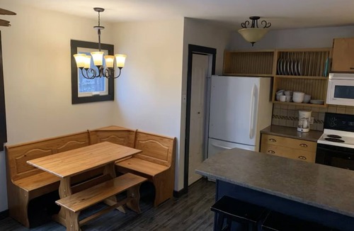 Waterford Ski Chalet | Gateway to Fundy Experience and Poley Mountain